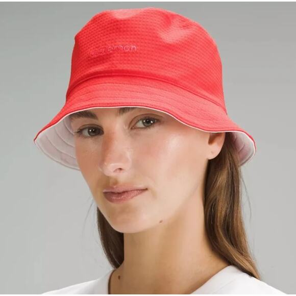 (M/L) $48 NWT Lululemon Both Ways Reversible Bucket Hat Red Hot Heat White - Picture 2 of 7